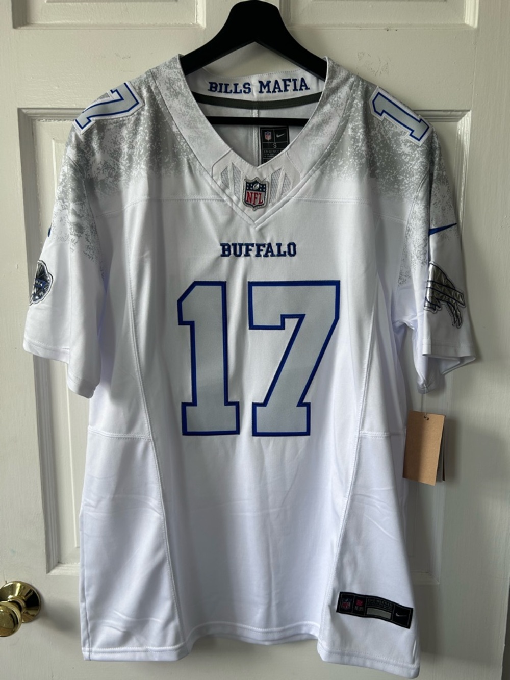 Josh Allen #17 Buffalo Bills Limited Series Rivalries Collection NFL jersey Sz M